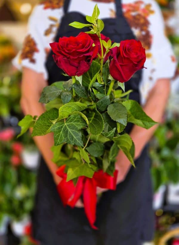 3 Red Roses in Vase with Greenery - Image 5